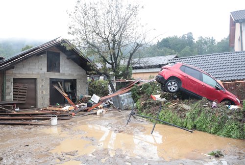 Poplave, neurja, Nazarje, neurje