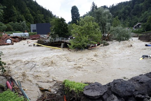 Meža, hiša, poplave, Prevalje, družina Fužir