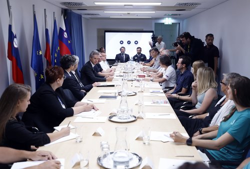 Robert Golob, humanitarne organizacije, srečanje, poplave, ujma