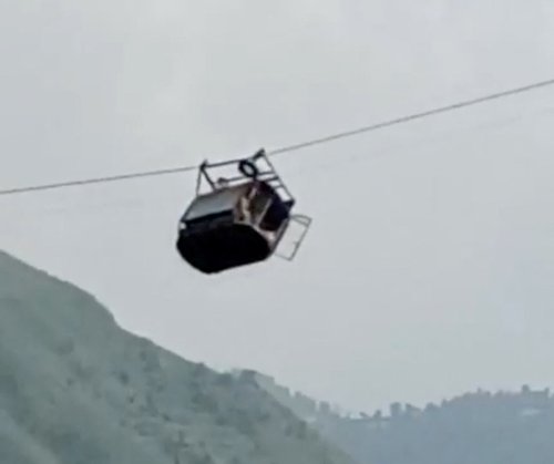 nesreča žičnica pakistan