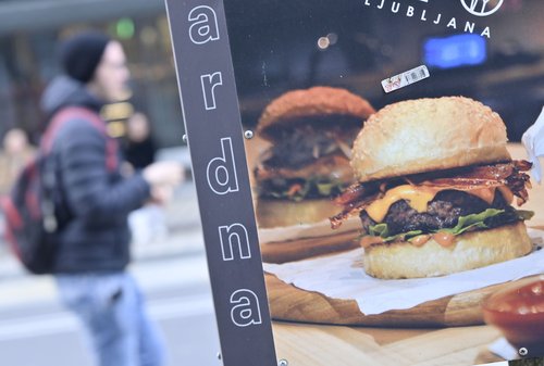 Študentska prehrana, študentski boni