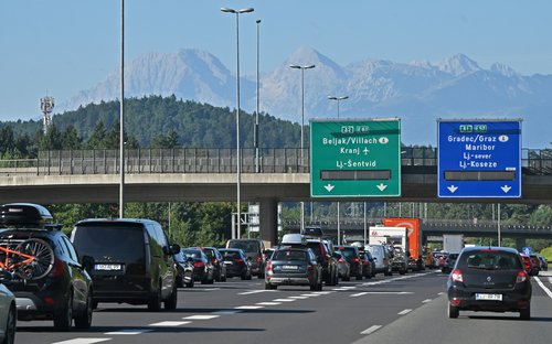Gneča na ljubljanski obvoznici promet