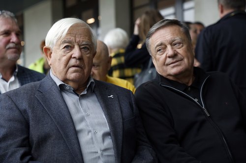 Ljubljanski župan Zoran Janković in nekdanji predsednik republike Milan Kučan na odkritju obeležja izbrisanim.