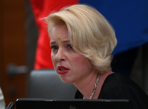 Urška Klakočar Zupančič.