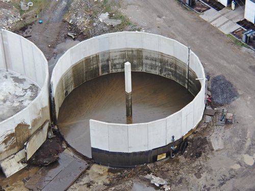 izlitje gnojnice, gnojnica, gnojevka