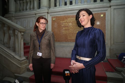 Dominika Švarc Pipan, Andreja Katič, predaja poslov