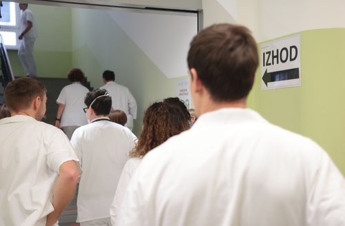 Stavkovni zbor na Onkološkem inštitutu Ljubljana