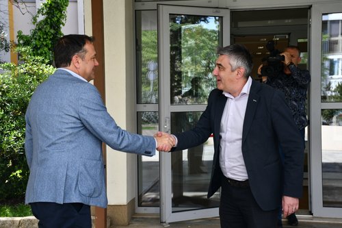 Matej Arčon, hrvaška, obisk