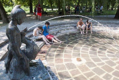 vročinski val, vodnjak, tivoli