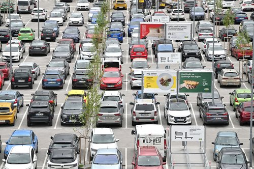 Polno parkirišče, parkirišče, avto