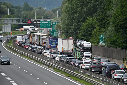 gneča, zastoji, avtocesta, promet, avtocestni obroč. obvoznica