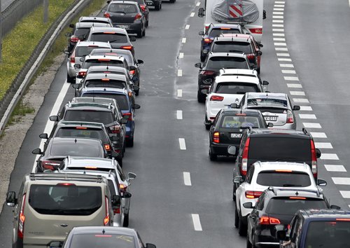 Promet, ceste, gneča