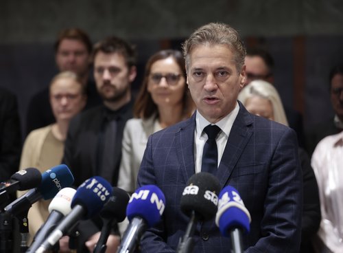 ROBERT GOLOB, IZJAVA, POSLANSKA SKUPINA