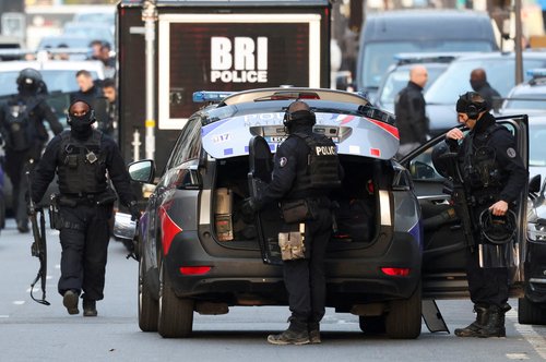 pariz, francija, talci, zajem talcev