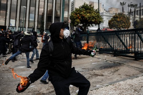 Protesti, grčija, atene, železniška nesreča, policija