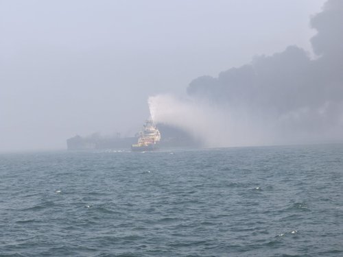 gašenje gorečega tankerja