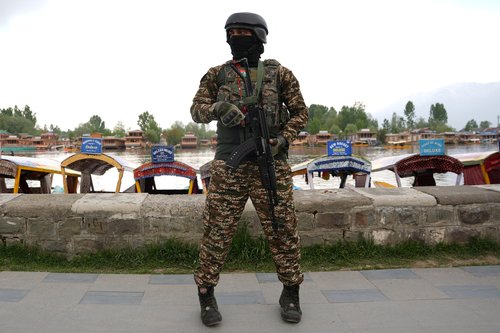 indijski vojak, kašmir, indija