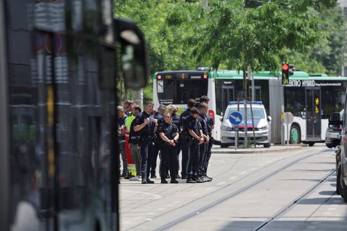 Policisti po streljanju na šoli v Gradcu