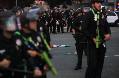 Protesti v Los Angelesu