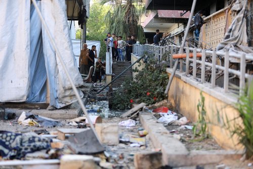 V novih izraelskih napadih na območju Gaze je bilo ubitih 73 ljudi