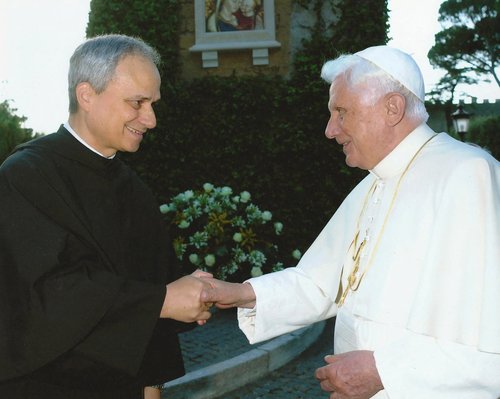 Papež Benedikt XVI. in Robert Prevost