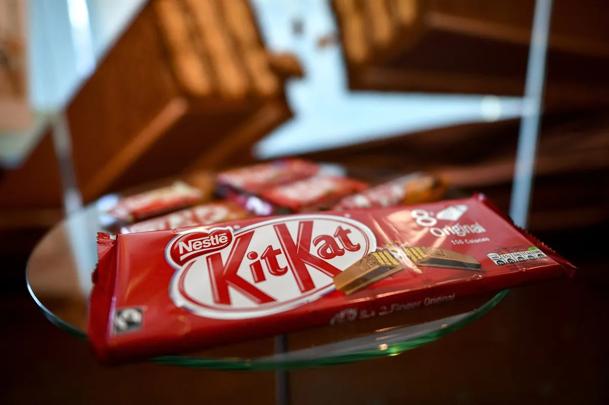 Velik udarec za ljubitelje sladkega: neznano kam izginilo 12 ton čokoladic KitKat