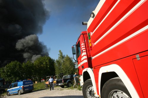 požar, gasilci, gasilski avto