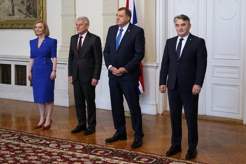 Bosna in Hercegovina, Lizz Truss