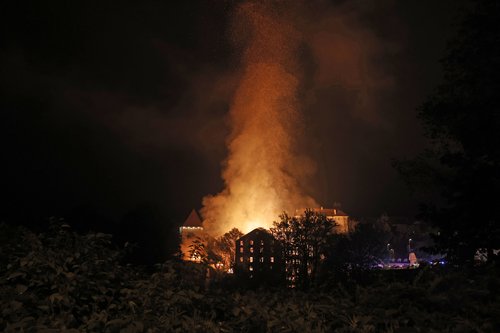 Velik požar v Kranju Majdičev mlin