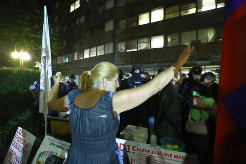 zanikovalci koronavirusa, vdor, rtv