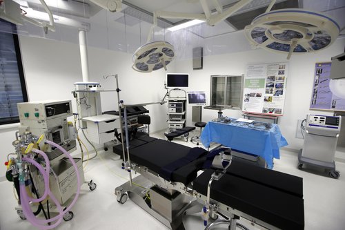 URGENTNI CENTER JESENICE BOLNISNICA RESEVALCI RESEVALNA VOZILA PRIPOMOCKI MEDICINSKA SESTRA