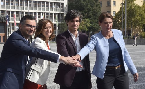 Podpis sporazuma LMŠ SD SAB Levica