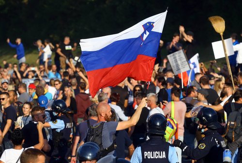 Protest pripadnikov anticepilcev