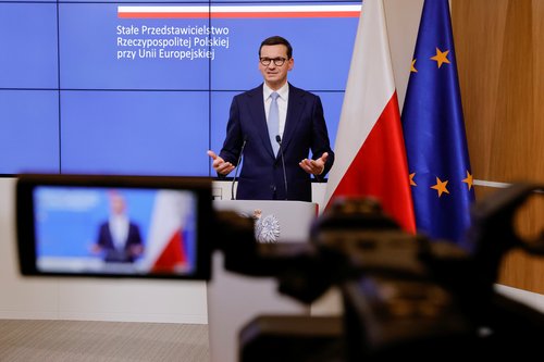 Mateusz Morawiecki, Poljska