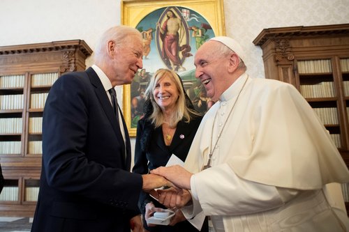 Joe Biden, Papež Frančišek
