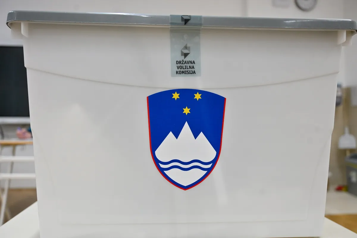 Prešteli vse glasovnice iz tujine, izid ostaja nespremenjen. Volilna udeležba več kot 70-odstotna