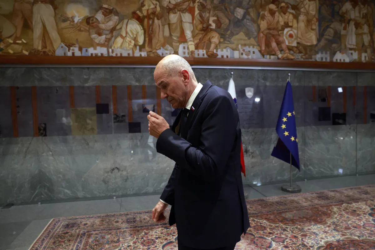 V parlamentu o spremembi zakona o vladi, ki jo je predlagal SDS