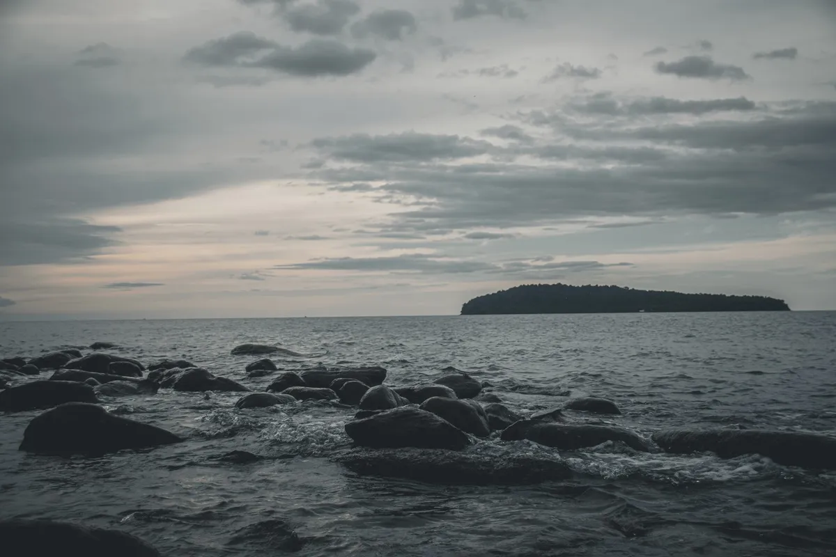 "Živi dinozaver" iz globin presenetil raziskovalce: To je bilo resnično čarobno srečanje (VIDEO)