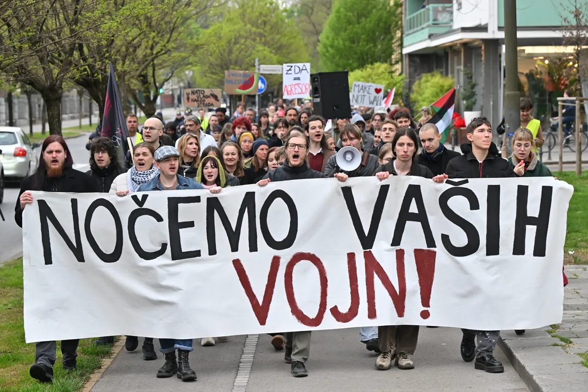 Protestniki v Ljubljani zahtevali ukrepe proti Izraelu in militarizaciji