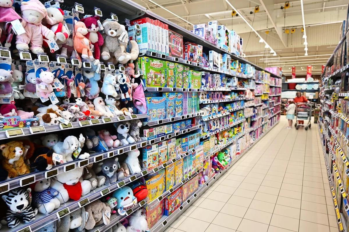 Trgovec iz prodaje odpoklical igračo, lahko je tvegana za zdravje otrok