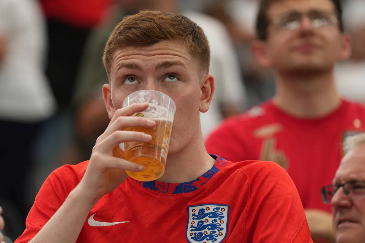 Zakaj se Britanci bojijo za svoje pivo in kaj imata s tem Trump ter vojna v Iranu?