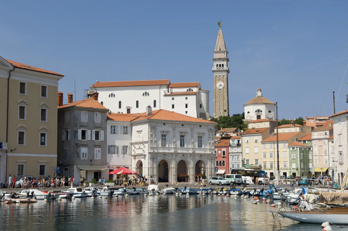 Ministrstvo ugodilo pritožbi piranske občine: tabel jim ni treba spremeniti