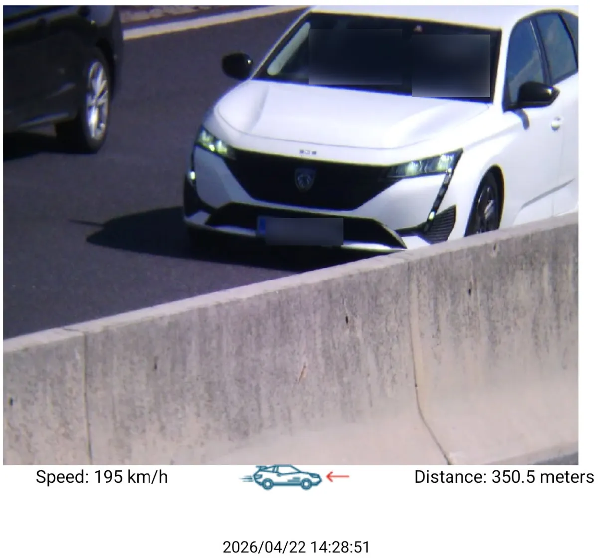 Na gorenjski avtocesti zadrogiran divjal skoraj 200 kilometrov na uro