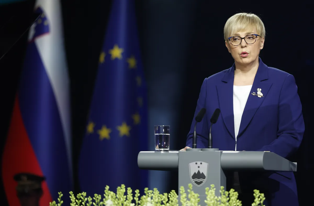 Predsednica pred praznikom: Potrebujemo voditelje, ki se zavedajo teže zgodovine in odgovornosti sedanjosti