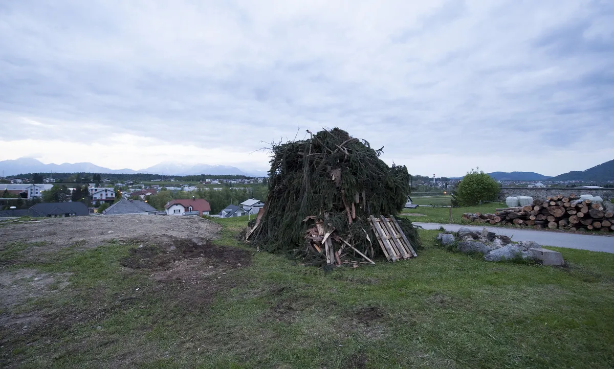 Zaradi suše previdno na piknikih, pri kurjenju kresov veljajo posebna pravila