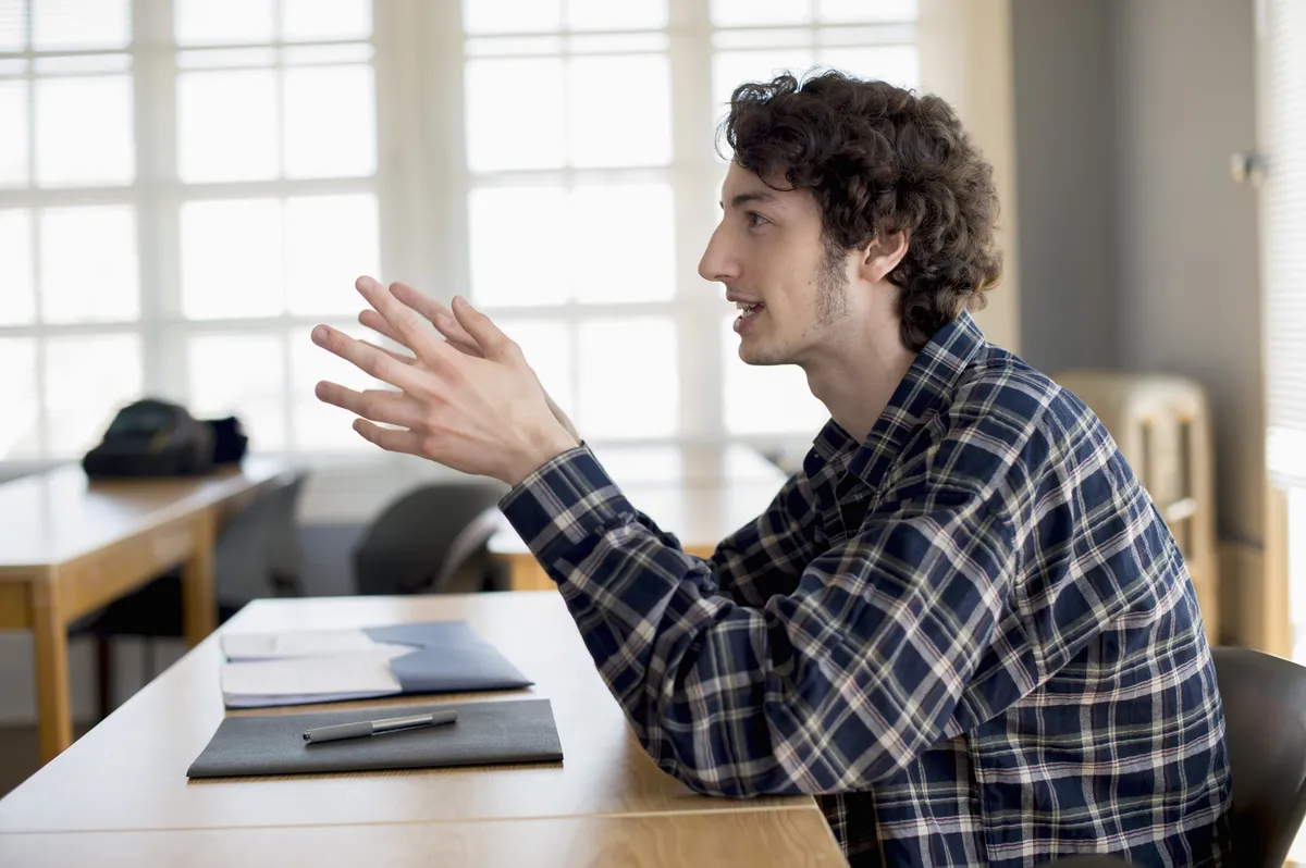 Popolne naloge, prazni pogledi na izpitu: fakultete se vračajo k ustnim zagovorom