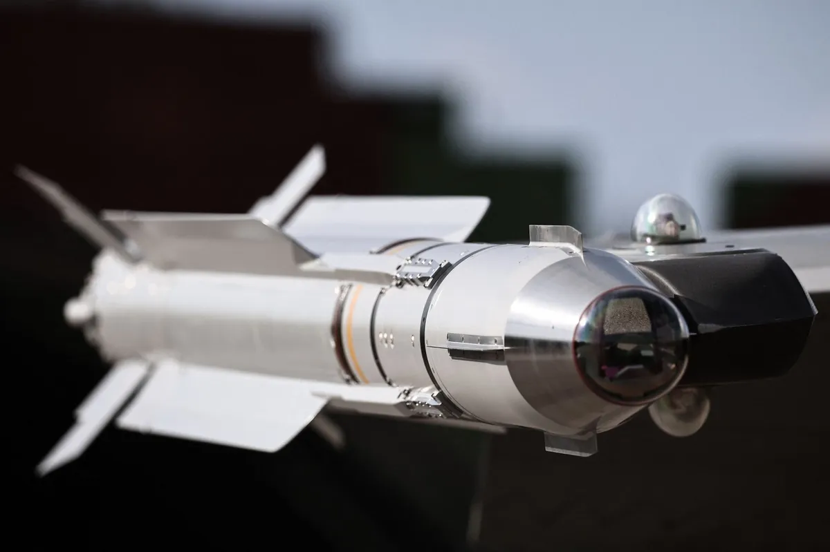 Pariz načrtuje obsežno širitev arzenala: "Priprave na vojno gospodarstvo"