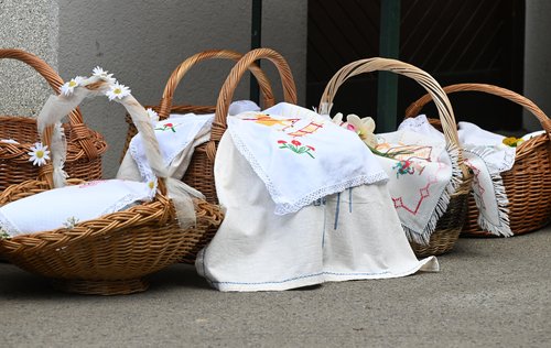 Velika sobota, blagoslov velikonočnih jedi, velika noč