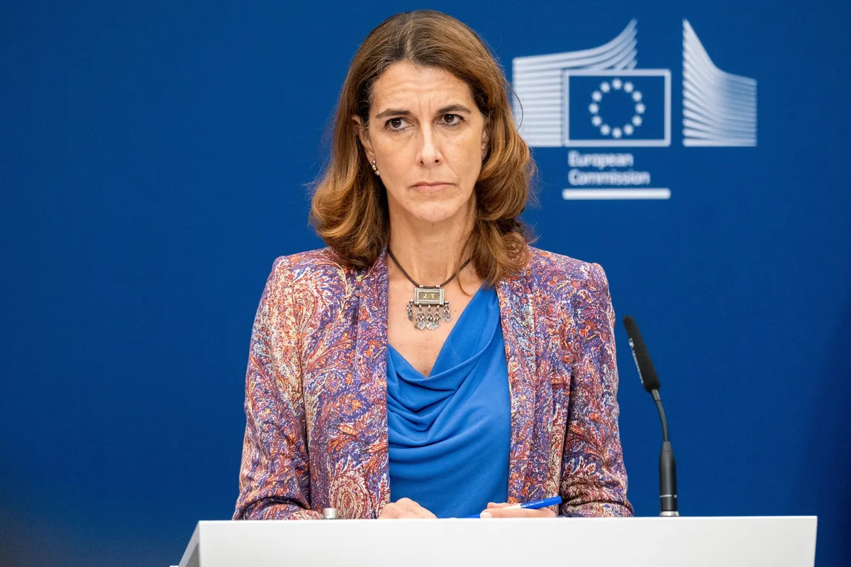 Bruselj od Budimpešte zahteva pojasnila zaradi domnevnega deljenja informacij z Moskvo