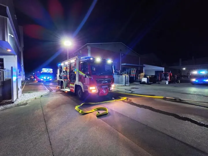 Ponoči zagorelo v obratu Celjskih mesnin, škoda je precejšnja